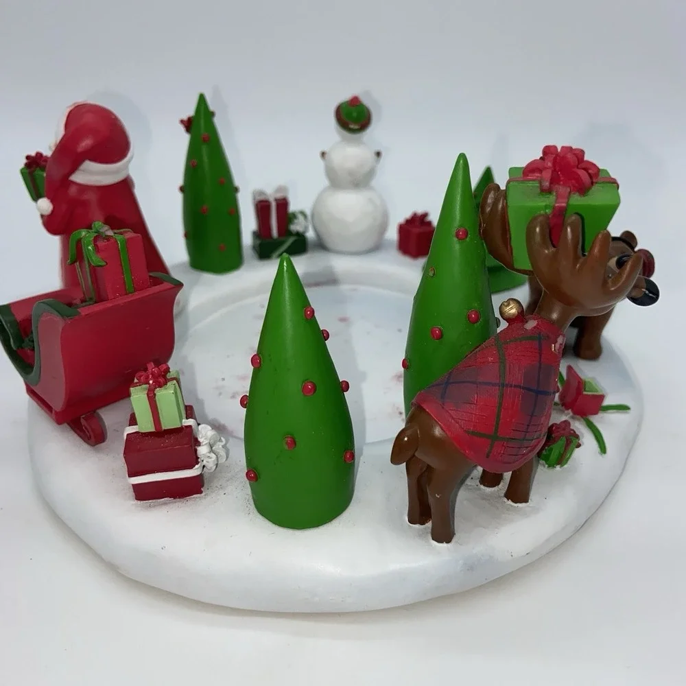 White Barn Large‎ Christmas Ring Candle Holder Santa Snowman Deer Bear Presents - Picture 5 of 11